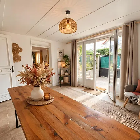 Bed and breakfast Aux Bords De Marne 3*